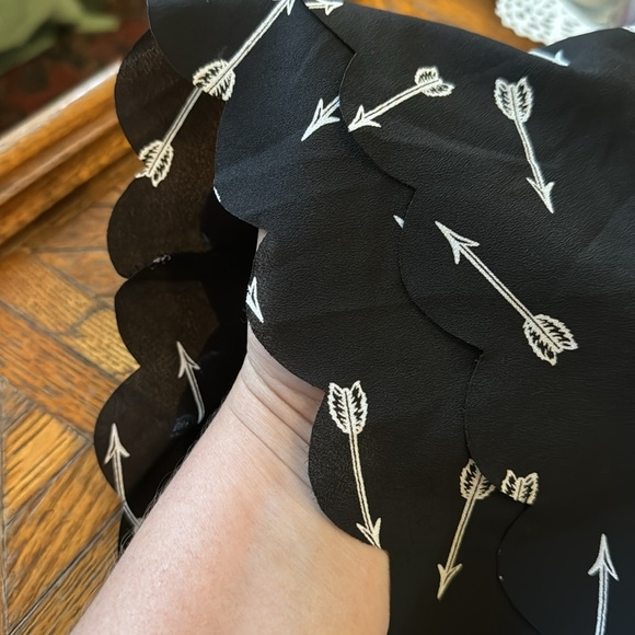 Anthropologie arrow shorts 🏹 - Picture 8 of 14